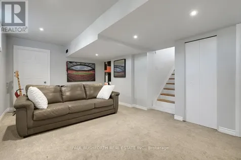 1072 Richard Avenue Ottawa ON K1H 8C4