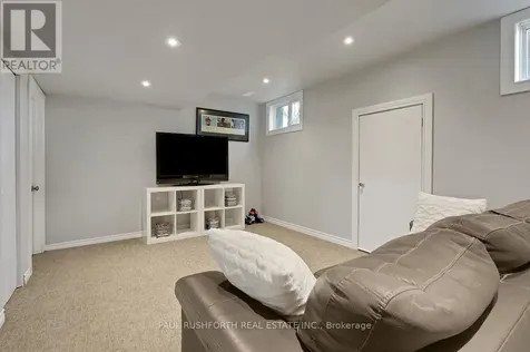 1072 Richard Avenue Ottawa ON K1H 8C4
