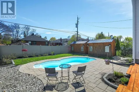 1072 Richard Avenue Ottawa ON K1H 8C4