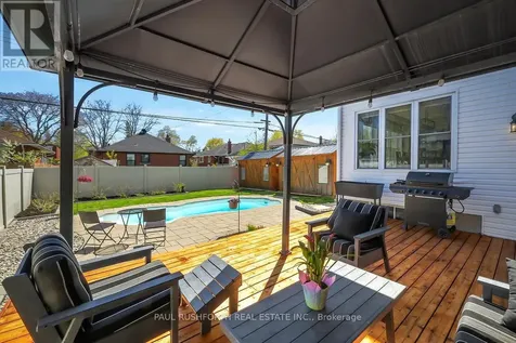 1072 Richard Avenue Ottawa ON K1H 8C4
