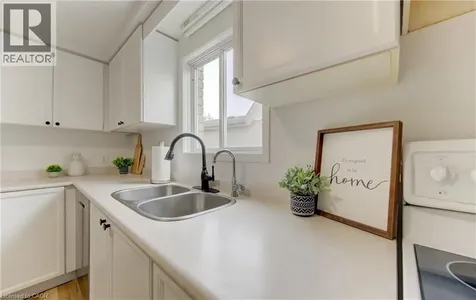 38 Cassidy Court Cambridge ON N1R 8J2
