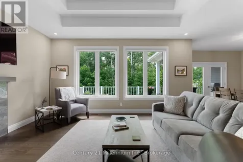 401 Algoma Crescent Georgian Bluffs ON N0H 1S0