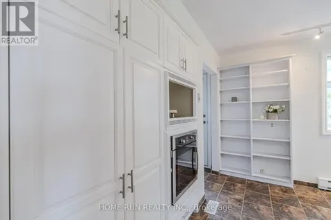 2437 Baseline Road Ottawa ON K2C 0E3