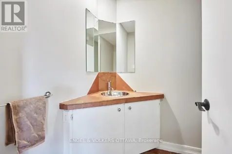 1477 Jarvis Drive Ottawa ON K1V 1H1