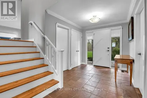1477 Jarvis Drive Ottawa ON K1V 1H1