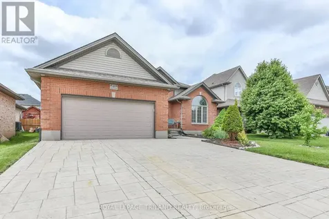 41 Owen Court Central Elgin ON N5P 4N7