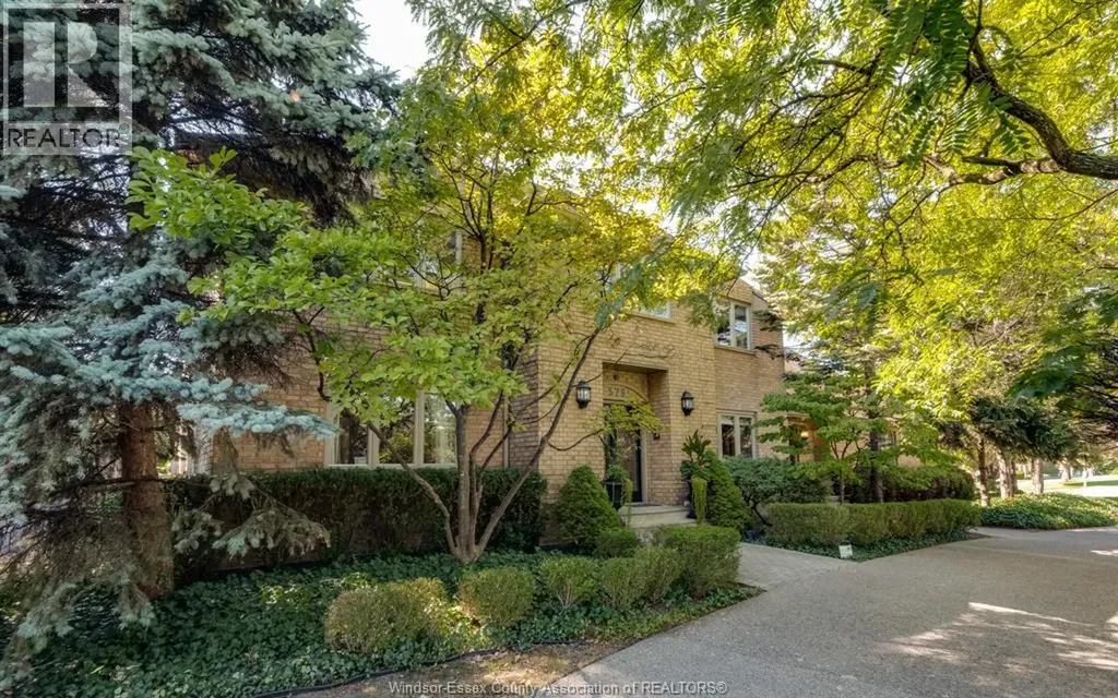 379 Elmgrove Drive Lakeshore ON N8N 4H2