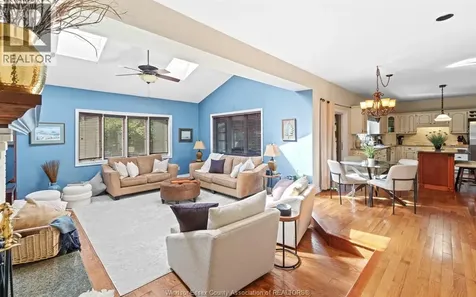 379 Elmgrove Drive Lakeshore ON N8N 4H2
