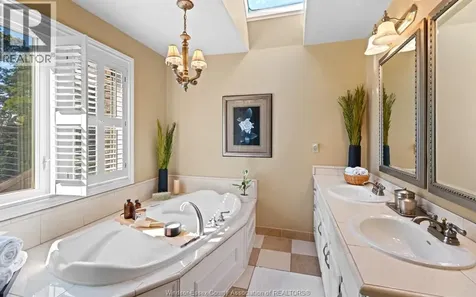 379 Elmgrove Drive Lakeshore ON N8N 4H2