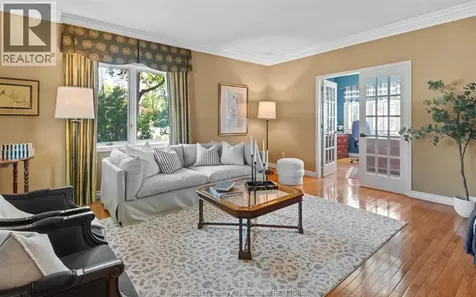 379 Elmgrove Drive Lakeshore ON N8N 4H2