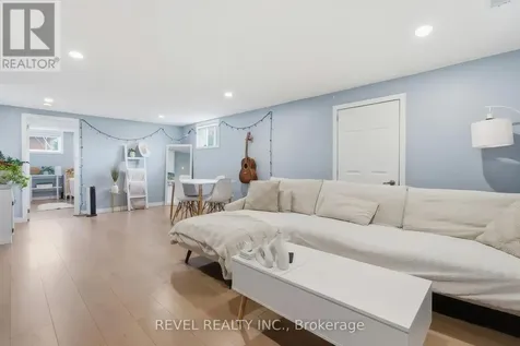 216 Stevenson Street North Guelph (st. George's) ON N1E 5B2