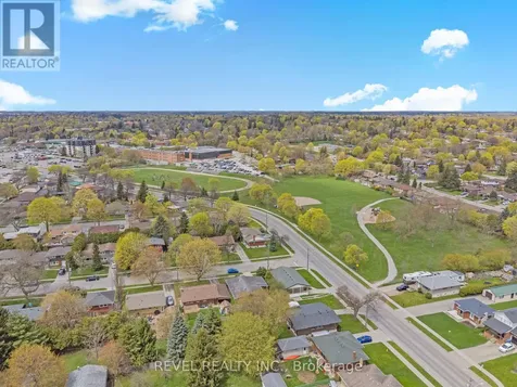 216 Stevenson Street North Guelph (st. George's) ON N1E 5B2