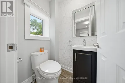 76 Grey Street North Brantford ON N3T 2T5