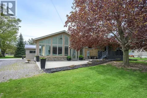 5596 Mooresville Drive North Middlesex ON N0M 2J0
