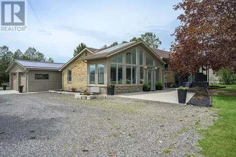 5596 Mooresville Drive North Middlesex ON N0M 2J0