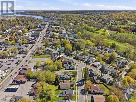 82 West Mary Street Prince Edward County (picton Ward) ON K0K 2T0