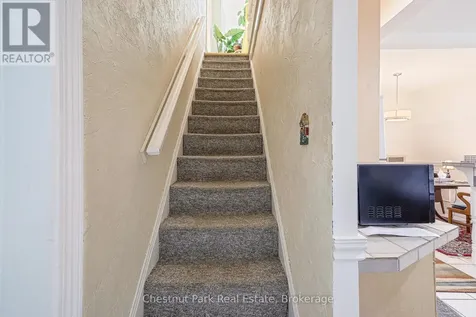537 Ste Marie Street Collingwood ON L9Y 3L2