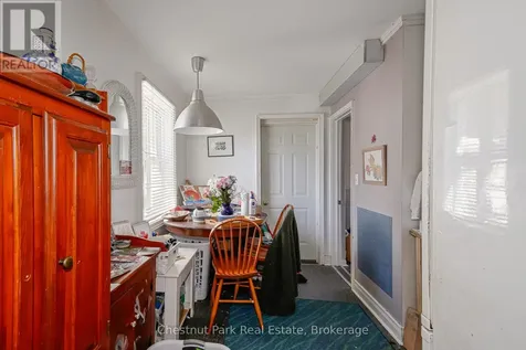 537 Ste Marie Street Collingwood ON L9Y 3L2