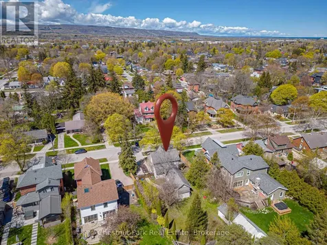 537 Ste Marie Street Collingwood ON L9Y 3L2