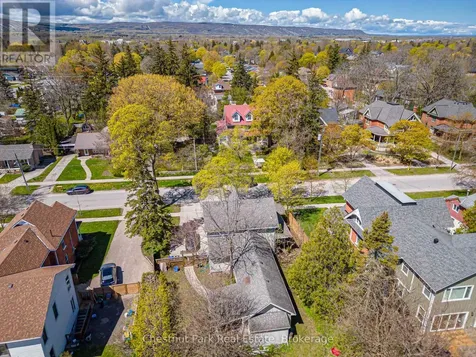 537 Ste Marie Street Collingwood ON L9Y 3L2