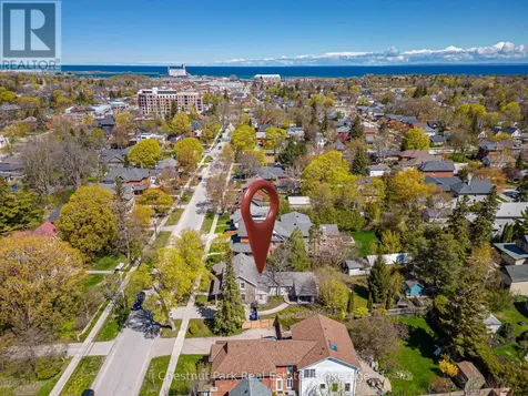 537 Ste Marie Street Collingwood ON L9Y 3L2
