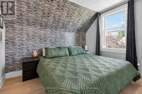 13 Centre Street Penetanguishene ON L9M 1P1