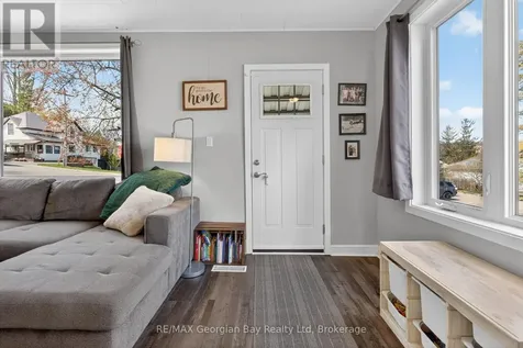 13 Centre Street Penetanguishene ON L9M 1P1
