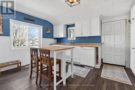 13 Centre Street Penetanguishene ON L9M 1P1