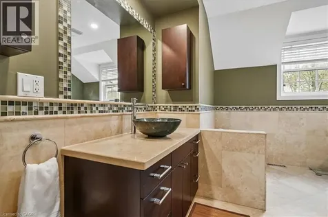 1277 Old Bridle Path Oakville ON L6M 1A3