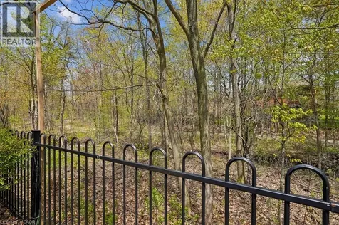 1277 Old Bridle Path Oakville ON L6M 1A3