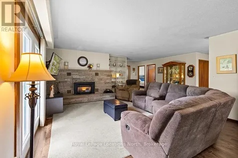 317044 Highway 6 & 10 Chatsworth ON N0H 1G0