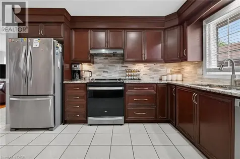 6 Glenhollow Drive Stoney Creek ON L8J 3R8