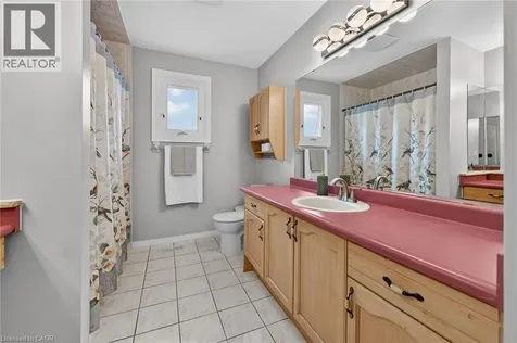 6 Glenhollow Drive Stoney Creek ON L8J 3R8