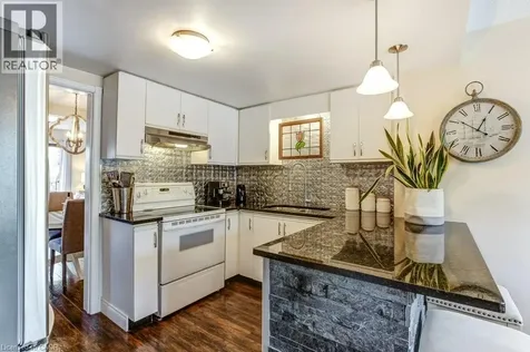 4 Edgewater Drive Stoney Creek ON L8E 4Z3