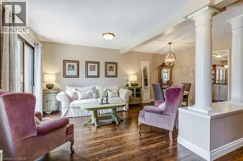 4 Edgewater Drive Stoney Creek ON L8E 4Z3