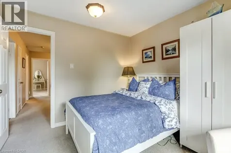 4 Edgewater Drive Stoney Creek ON L8E 4Z3
