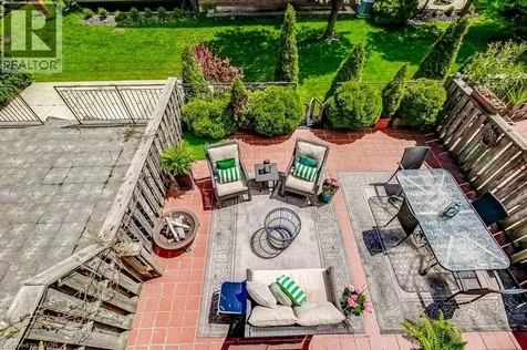 4 Edgewater Drive Stoney Creek ON L8E 4Z3
