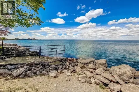4 Edgewater Drive Stoney Creek ON L8E 4Z3