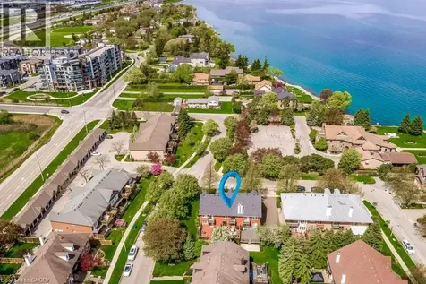 4 Edgewater Drive Stoney Creek ON L8E 4Z3