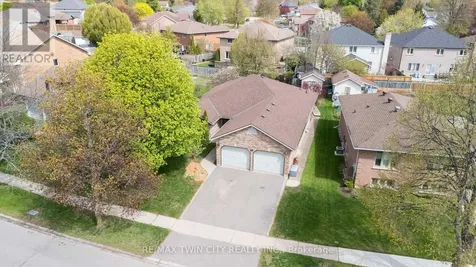 44 Blackfriar Lane Brantford ON N3R 7L3