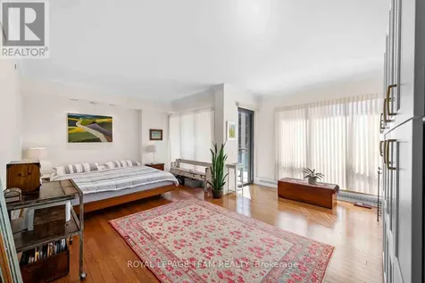 90 George Street Ottawa ON K1N 0A8