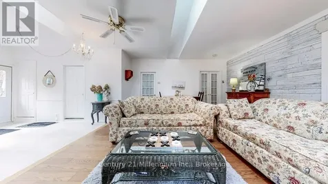 19 Hastings Avenue Tiny ON L0L 1P0