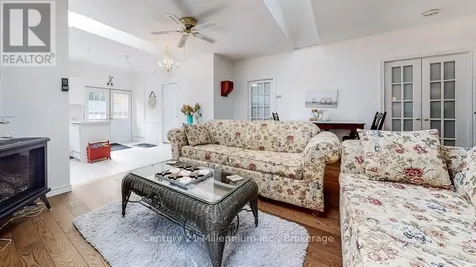 19 Hastings Avenue Tiny ON L0L 1P0