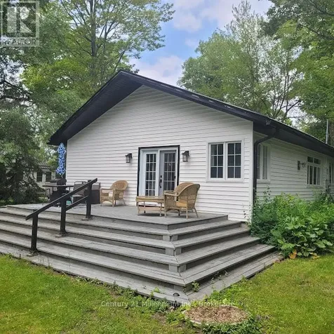 19 Hastings Avenue Tiny ON L0L 1P0