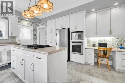 1505 Victoria Avenue Windsor ON N8X 1P4