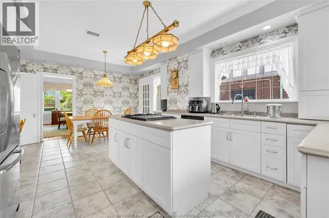 1505 Victoria Avenue Windsor ON N8X 1P4