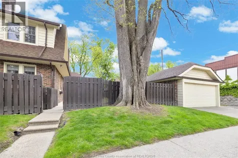 1505 Victoria Avenue Windsor ON N8X 1P4