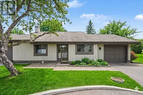 12 Laurel Valley Court Ottawa ON K2S 1B9