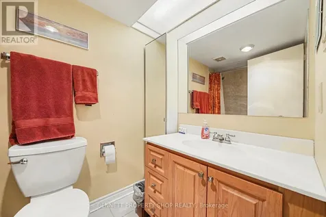 12 Laurel Valley Court Ottawa ON K2S 1B9
