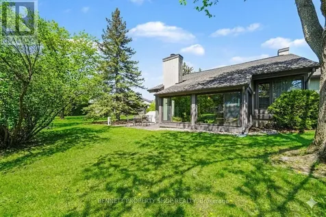 12 Laurel Valley Court Ottawa ON K2S 1B9